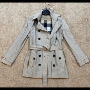 Burberry Brit Brookesby Double Breasted Trenchcoat